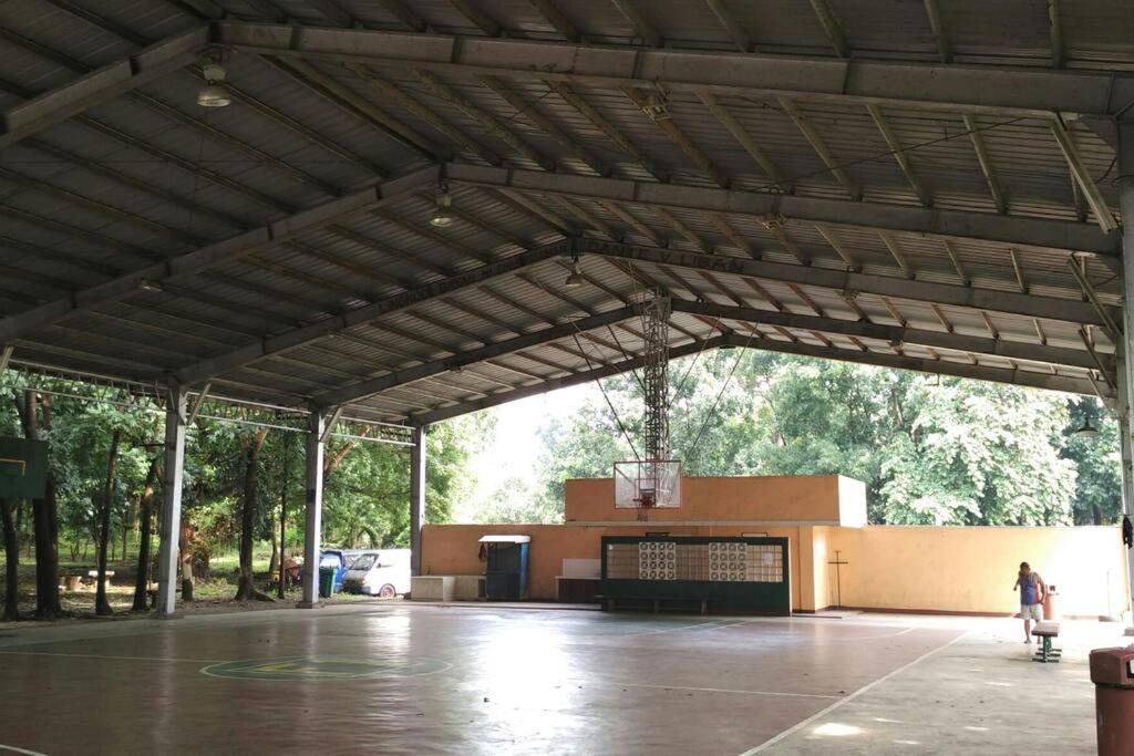 Big House In Quezon City Manille Extérieur photo