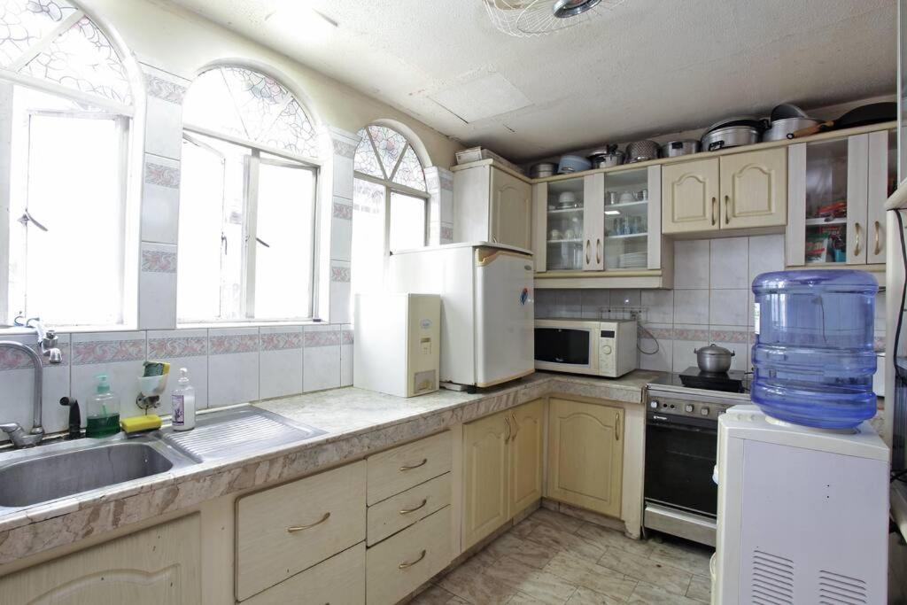 Big House In Quezon City Manille Extérieur photo